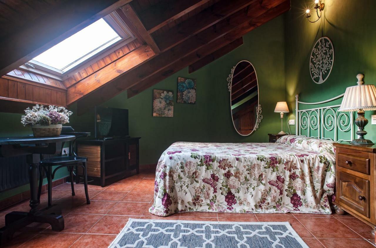 Hotel Rural "Corru San Pumes" Mestas De Con Luaran gambar